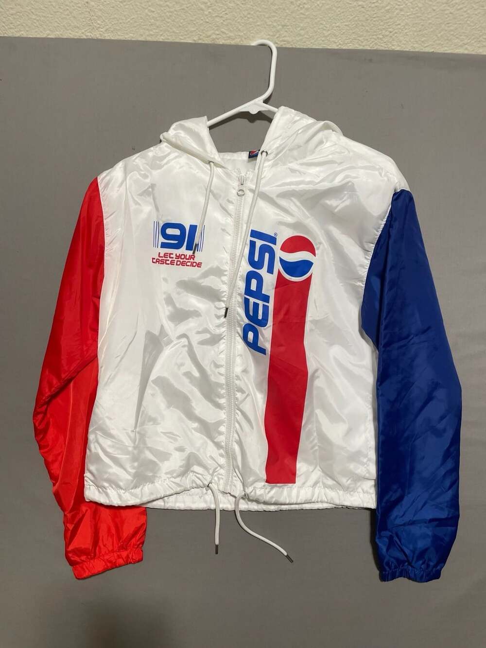 Pepsi Windbreaker Size M White Red Blue Let Your Taste Decide Jacket
